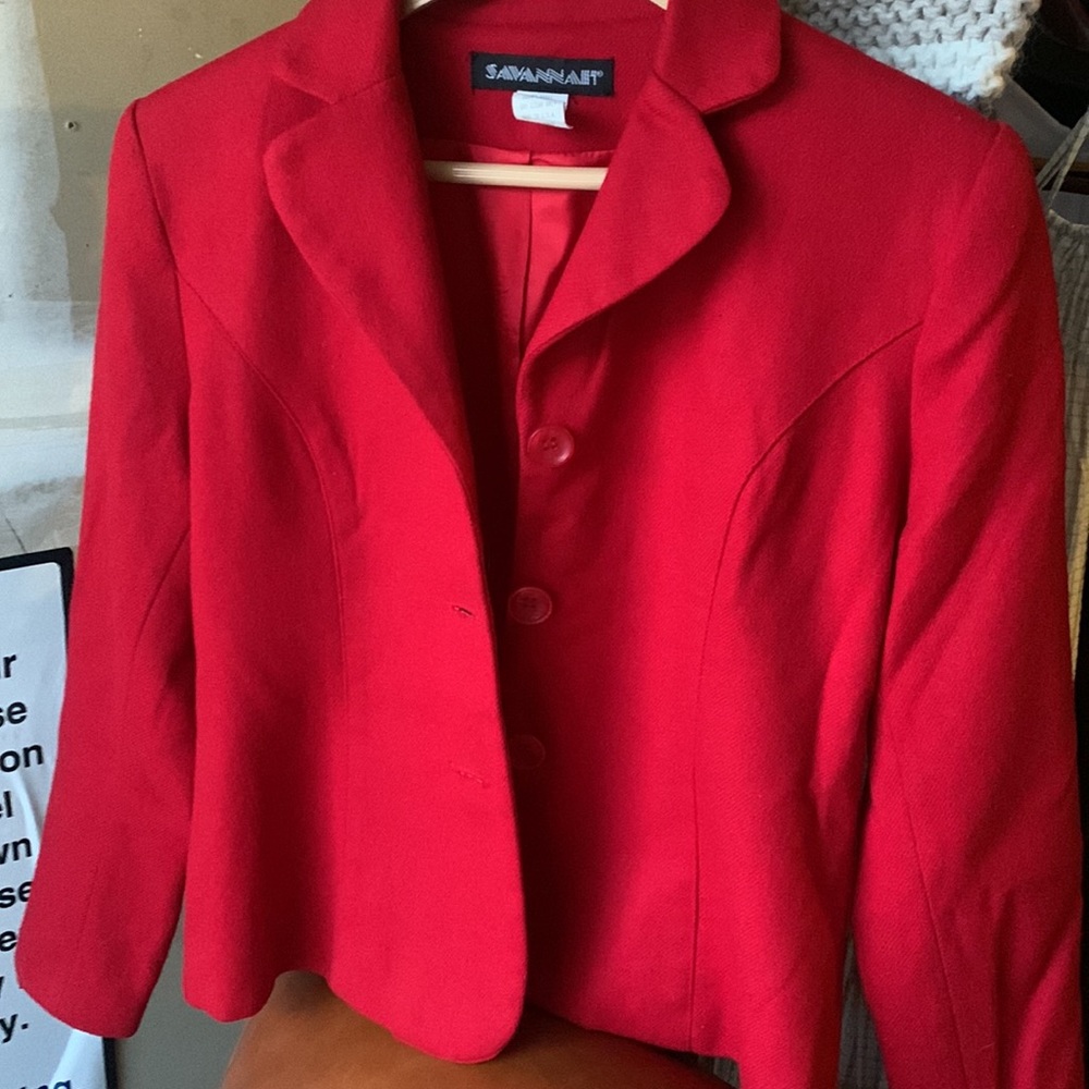 Red Suit Jacket Coat Wool sits at belly
